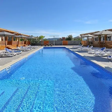 Apartment With A Swimming Pool Turanj, Biograd - 17564 *